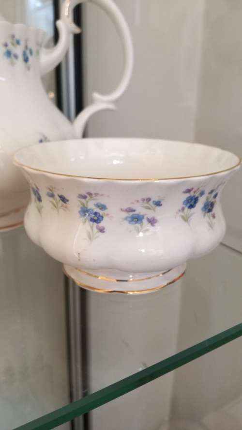 Royal Albert 41 piece " Memory Lane " tea set